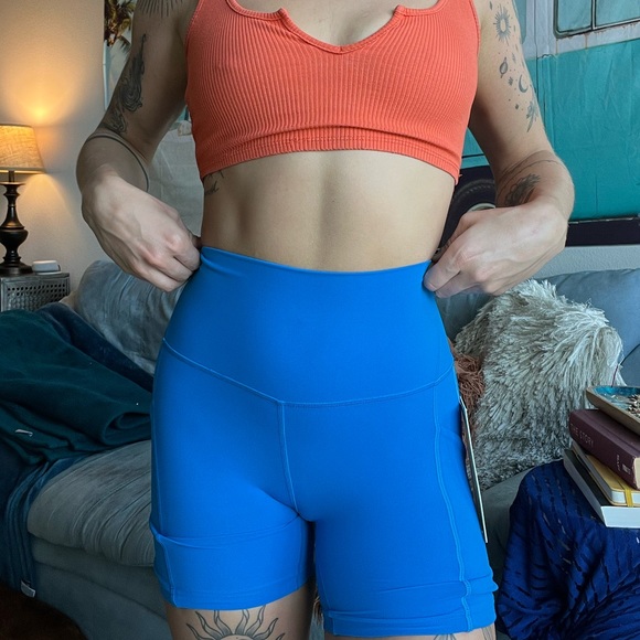 Lululemon align shorts - Picture 4 of 7